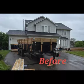 This photo shows a home in Prior Lake, Minnesota before Gehlen Construction installed new siding. The original siding was faded and worn, reducing both the home’s curb appeal and its ability to protect against the elements.