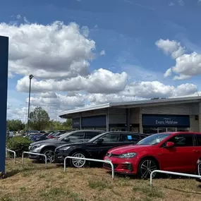 Evans Halshaw Hyundai Milton Keynes Dealership Exterior