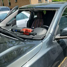 Bild von Skyview Auto Glass Walled Lake