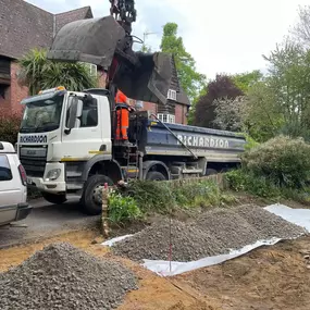 Bild von Kingsmen Grab Services Ltd