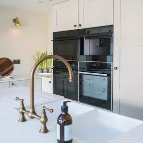 Bild von Aviva Stone South East Ltd