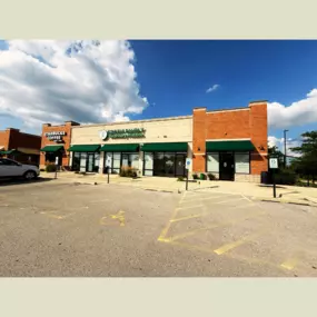Green Family Veterinary Practice, Vet in Warrenville, IL - Exterior, right next to Starbucks!