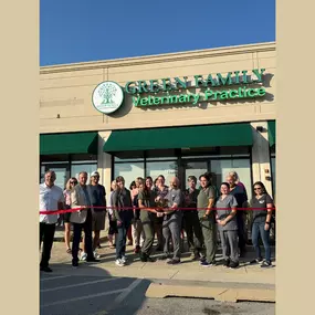 Vet in Warrenville, IL - Green Family Veterinary Practice, grand opening!