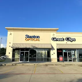 Storefront at Stanton Optical Store in Port Arthur, TX 77640