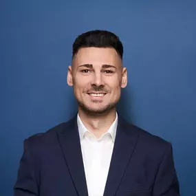 Hauptvertreter Daniel Peth