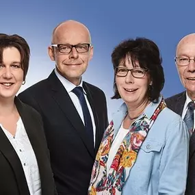 Teamfoto Versicherungsbüro Heise