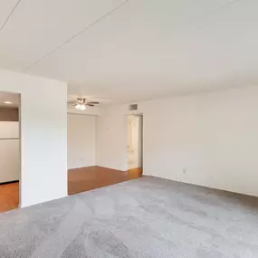 Bild von Vantage Pointe West Apartment Homes