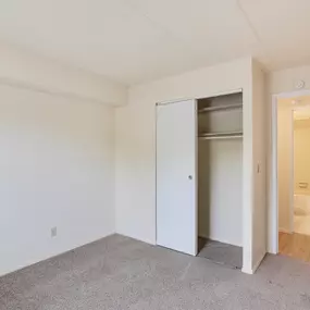 Bild von Vantage Pointe West Apartment Homes