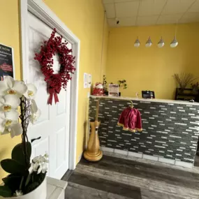 Our traditional full body massage in Pooler, GA 
includes a combination of different massage therapies like 
Swedish Massage, Deep Tissue, Sports Massage, Hot Oil Massage
at reasonable prices.