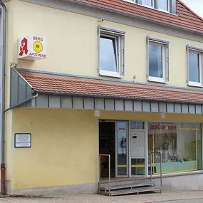 Aussenansicht der Berg-Apotheke