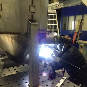 Schweissen von Baugruppen inkl Materialbeschaffung und Oberflächenbehandlung