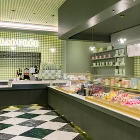 Ladurée Hudson Yards Coffee Shop