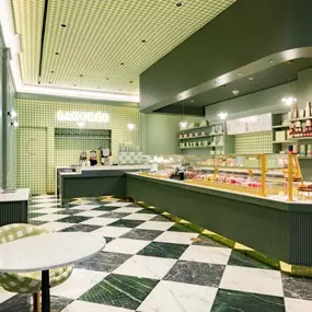 Ladurée Hudson Yards Coffee Shop