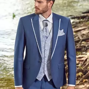 Bild von STINA • JON • RIGA | Swiss Wedding Fashion Lyss