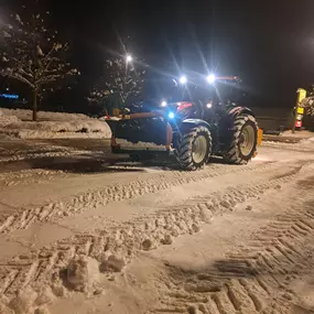 Bild von Forst- & Winterdienst, Gartenpflege Müller Michael