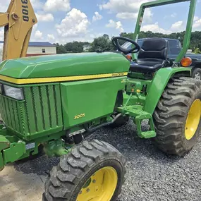 Bild von Clausen Tractor Repair