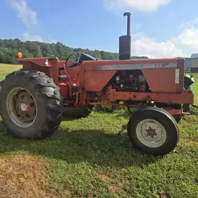 Bild von Clausen Tractor Repair