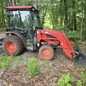 Bild von Clausen Tractor Repair