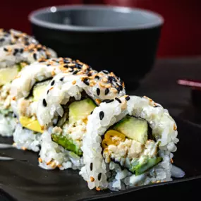 Sweet lump blue crab meat with juicy mango, crisp cucumber, and creamy avocado, brightened with yuzu cream and a squeeze of fresh lime. Finished with a dusting of toasted sesame seeds.