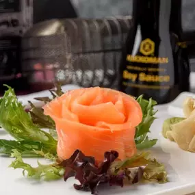 Smoked Salmon Sashimi - 4 pieces