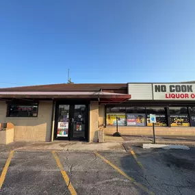 Bild von CoinFlip Bitcoin ATM - Party Liquors of Steger (Steger)