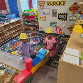 Bild von Tots Yearn To Learn 58th Street