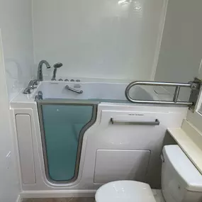 Bild von Boston Walk-In Tub Seller & Installer