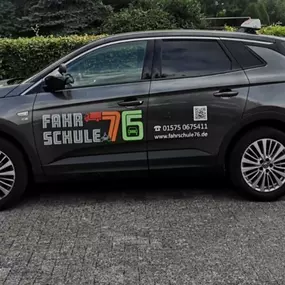 Bild von Fahrschule 76 in Dormagen-Nievenheim LKW,Motorrad Ausbildung, BKF Weiterbildung