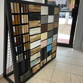 Bild von Woody Walls - Wood Wall Paneling