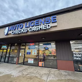 Bild von CoinFlip Bitcoin ATM - Hoffman Estates Currency Exchange, Inc. (Schaumburg)