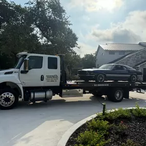 Bild von Hook 'Em Up Wrecker Service