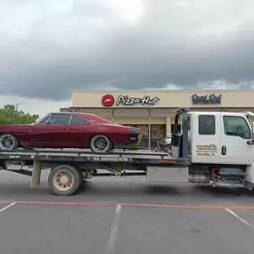Bild von Hook 'Em Up Wrecker Service