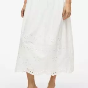 Falda-midi-blanca-300x450.jpeg