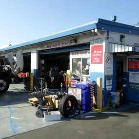 Bild von Magallanes Automotive Repair – Engine Services & Smog Checks
