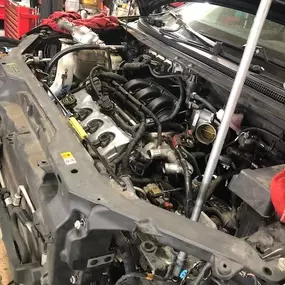 Bild von Magallanes Automotive Repair – Engine Services & Smog Checks