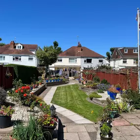 Bild von Dy55on Garden Maintenance Ltd