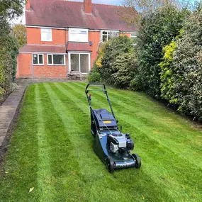 Bild von Dy55on Garden Maintenance Ltd