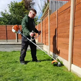 Bild von Dy55on Garden Maintenance Ltd