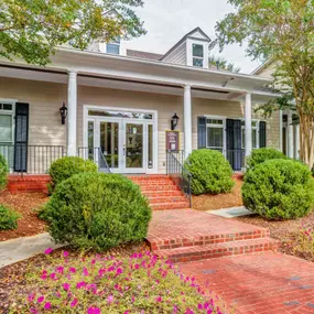 apartments near Peachtree Square