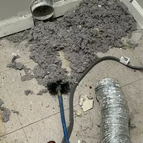 Bild von In & Out Dryer Vent Cleaning