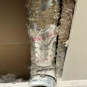 Bild von In & Out Dryer Vent Cleaning