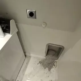Bild von In & Out Dryer Vent Cleaning