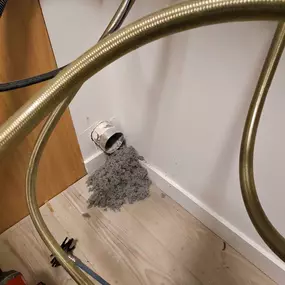 Bild von In & Out Dryer Vent Cleaning