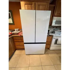 Fast and reliable refrigeration appliance repair, including freezer and ice maker repairs by Hillside Appliance Services in Mesa and Chandler.