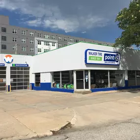 Bild von Walker Tire Point S & Quick Nick's