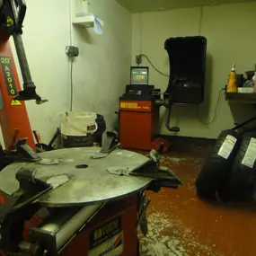 Bild von Brixham Tyres