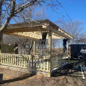 Bild von Pergola, Patio Covers, Deck Builders at RHH Construction