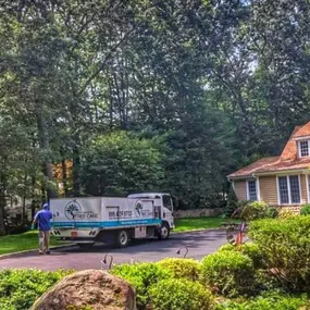 Bild von North Eastern Tree , Shrub and Lawn care