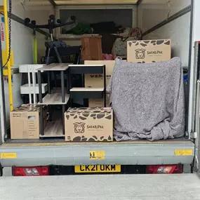 Bild von The Butler and The Van