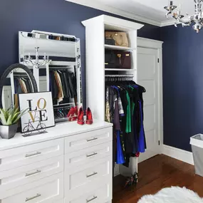 No more digging or searching. ???????? Our storage solutions keep everything visible and within reach, so your daily routine runs smoothly. Book your free design consultation today!